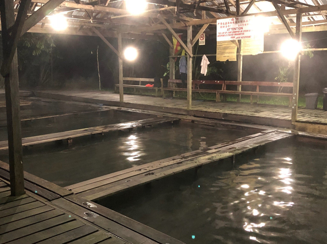 Kampung Panchor Hot Spring-古晋必去景点