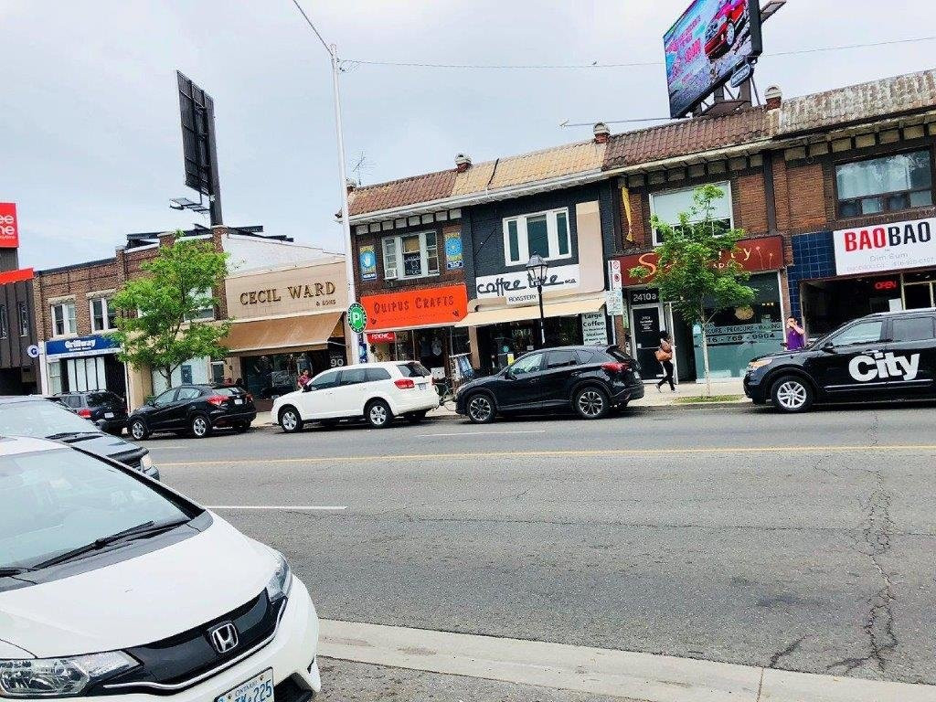 布洛尔西村-多伦多必去景点