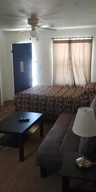 Four Seasons River Inn & RV Park