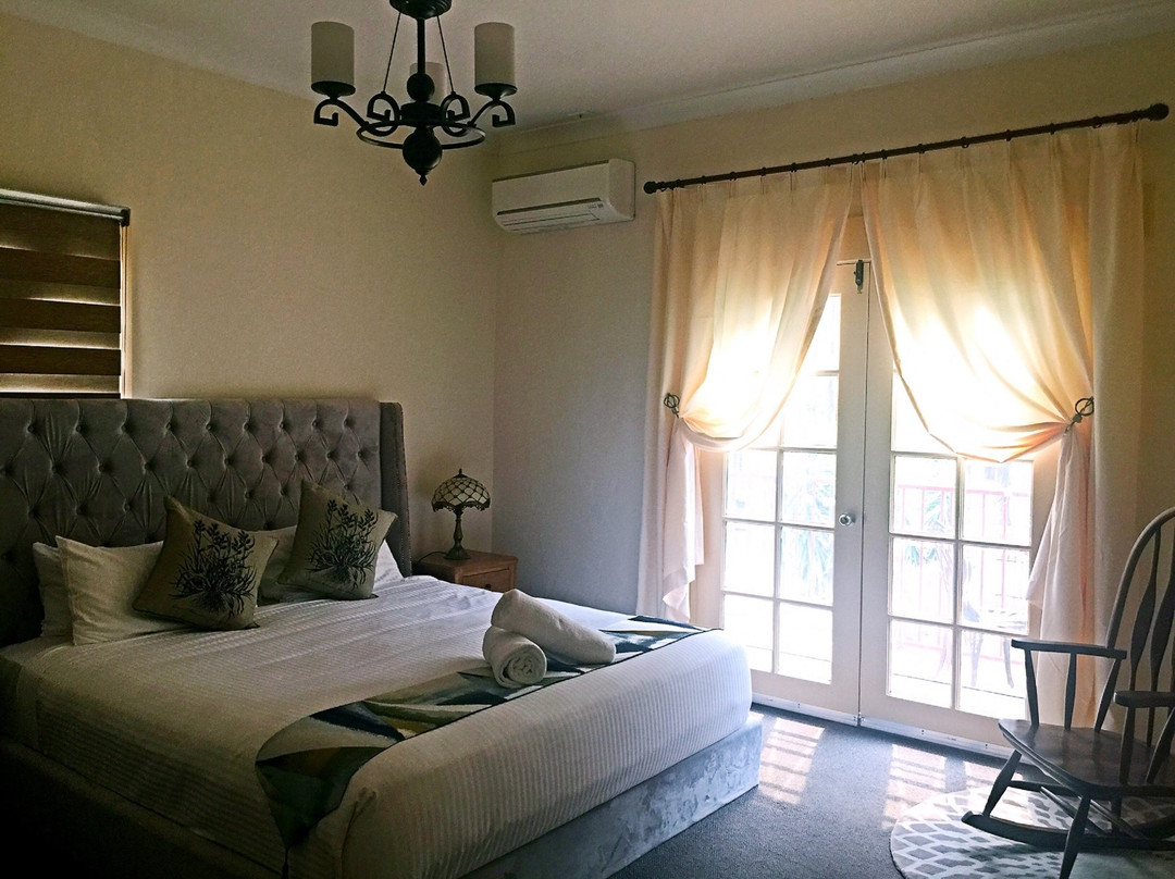 普罗旺斯别墅酒店主图