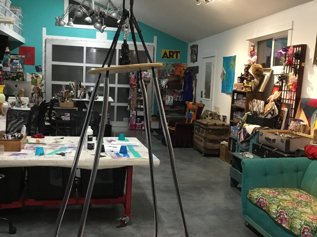 Art Barn Studio景点图片
