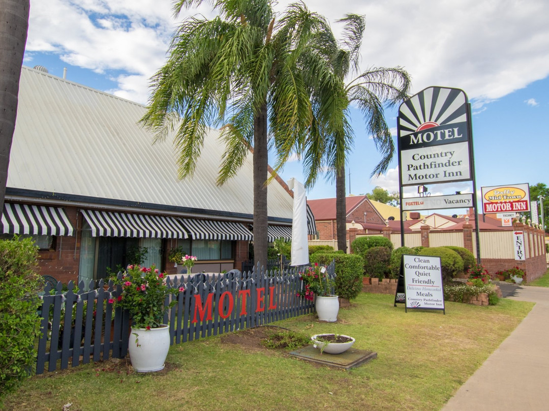 Country Pathfinder Motor Inn主图
