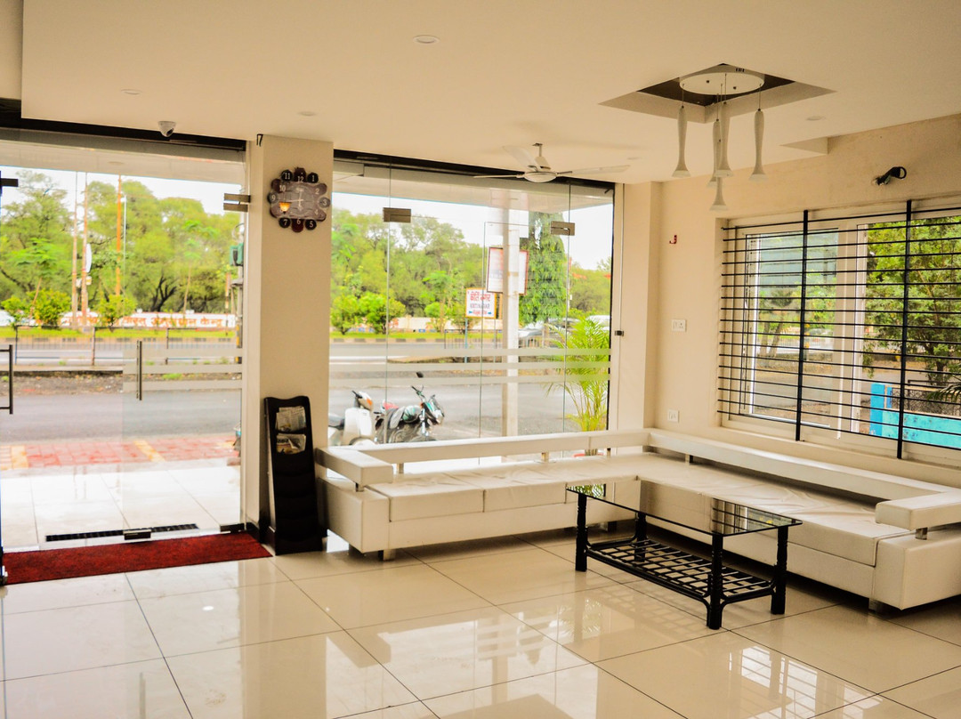 Hotel Crystal Inn-Best 3 Star Hotel in Ujjain主图