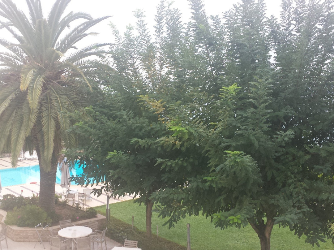 Messinian Bay Hotel主图