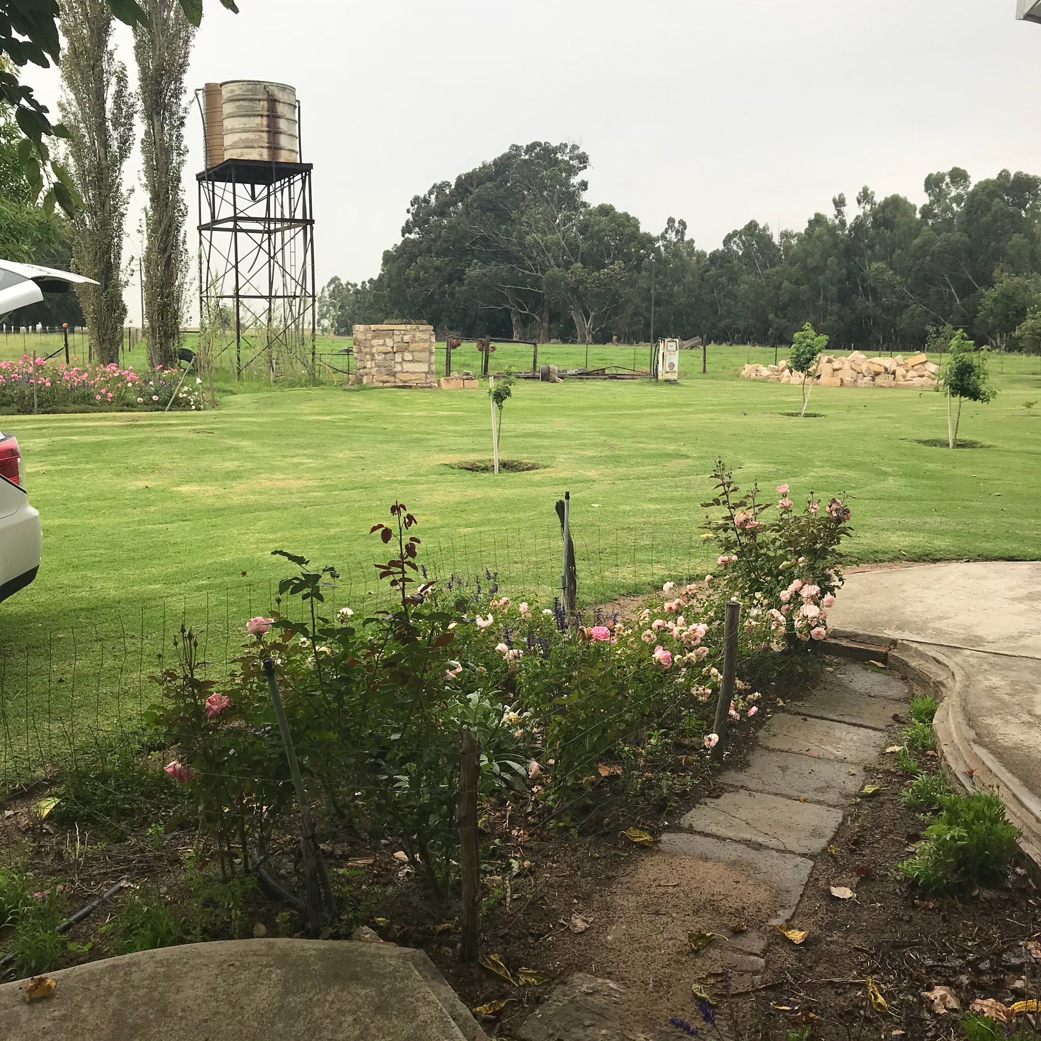 Miss Chrissie's Country House-官方