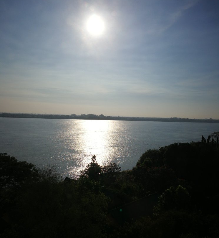 High Sky Hotel主图