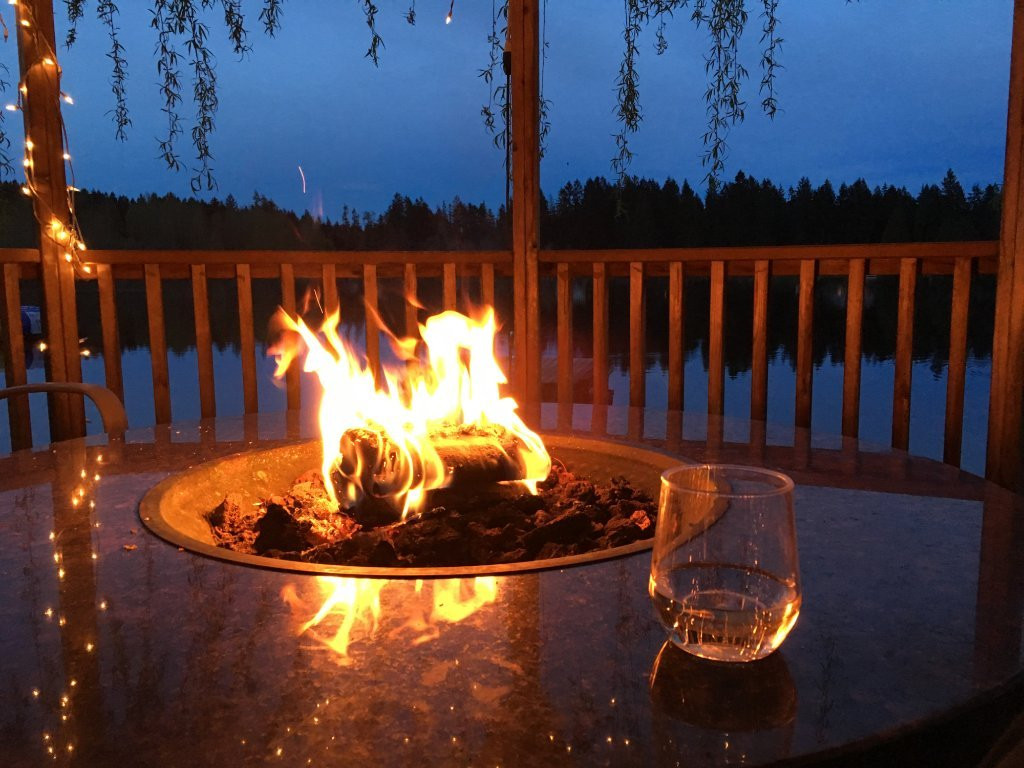 Cottage Lake Bed and Breakfast主图