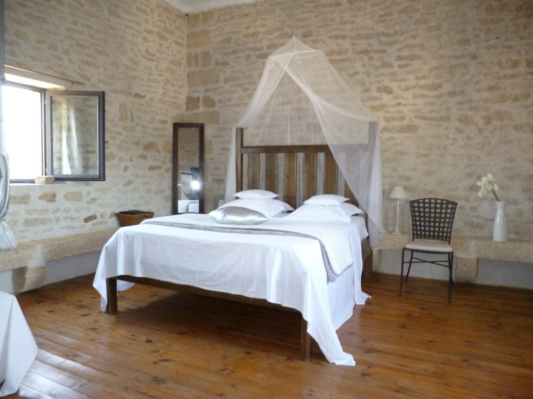 Maison d'Hotes Cambis主图