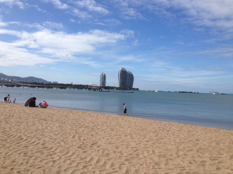 华宝石大酒店主图