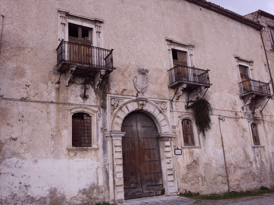 Palazzo Ducale d'Aragona景点图片