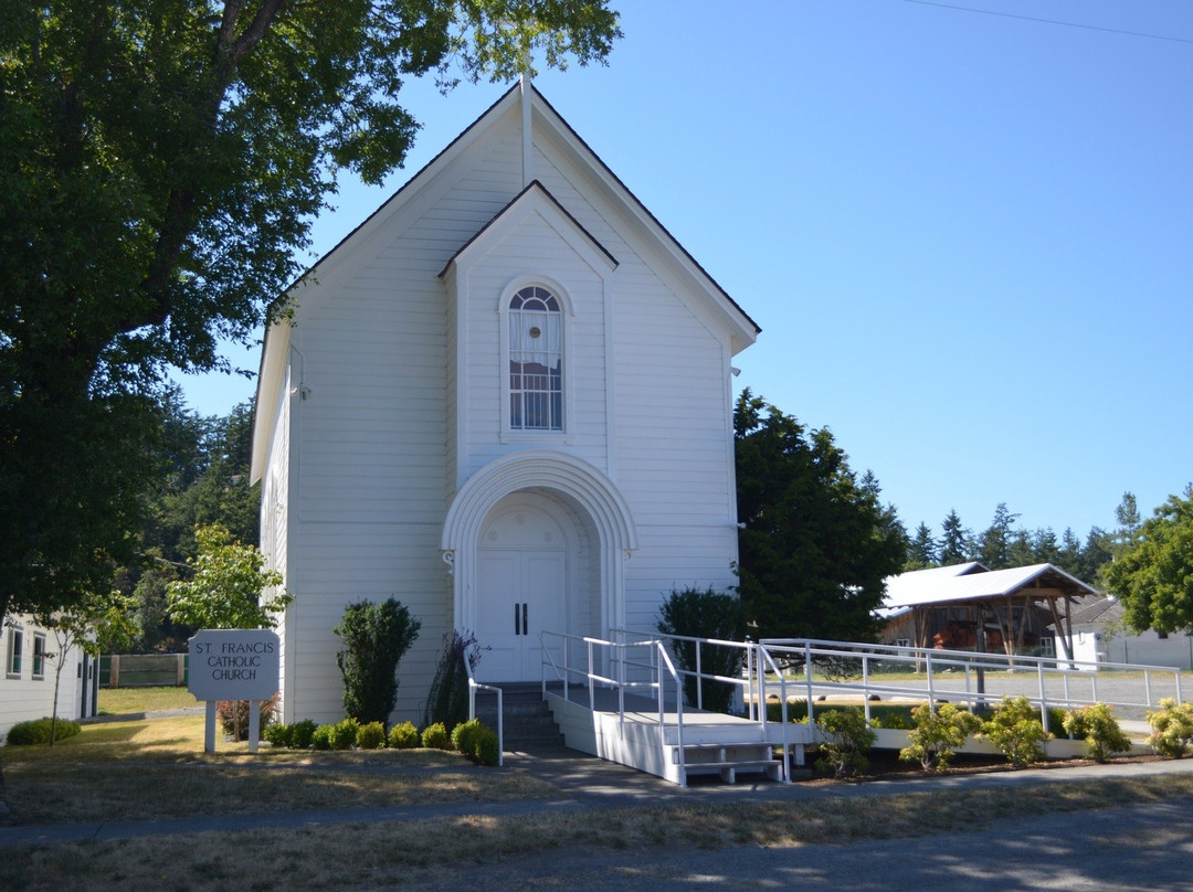 St Francis Catholic Church景点图片