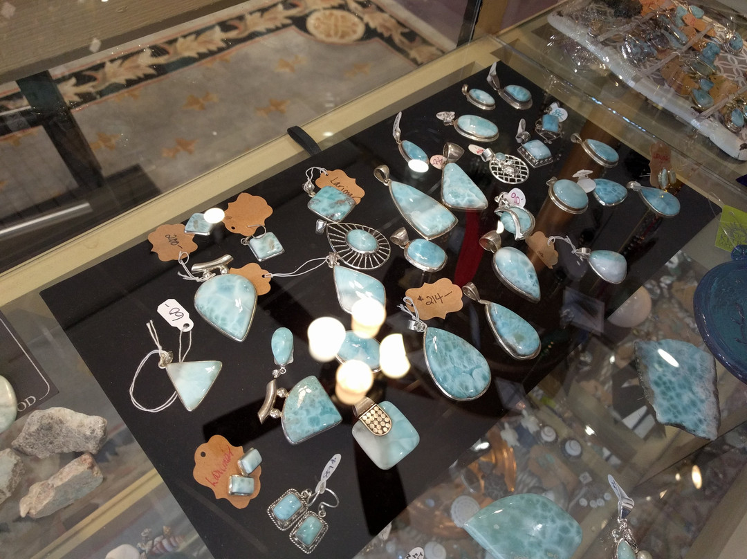 Lobelia's Lair Metaphysical Treasures-纳奈莫必去景点