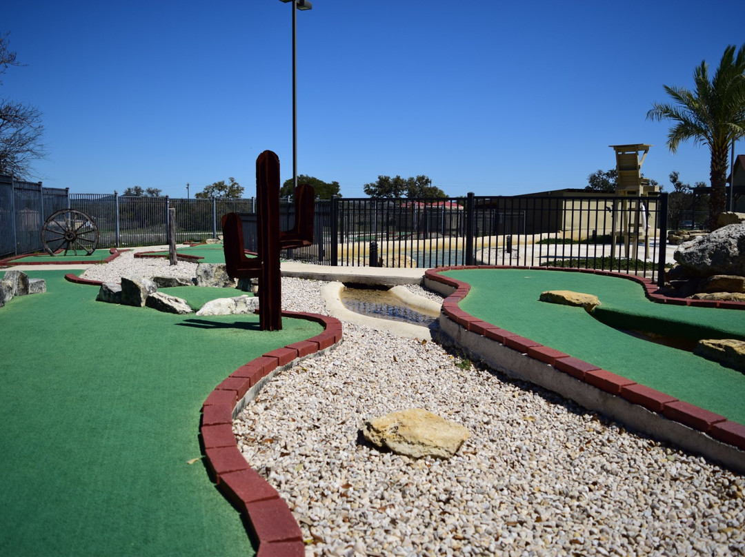 Flying L Golf Course-Bandera必去景点