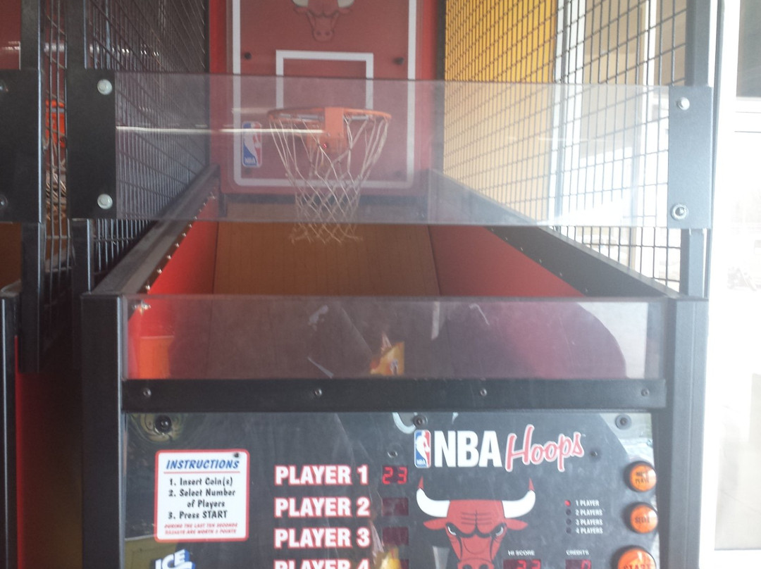 Nickel City Family Entertainment Center-诺斯布鲁克必去景点