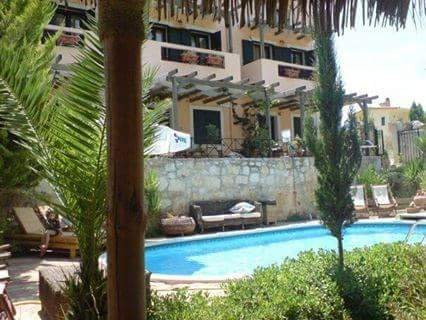 Neraidospilios Apartments