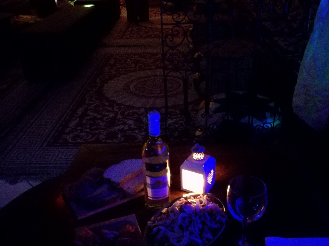 Habibi Lounge Bar-蒙特罗通多必去景点