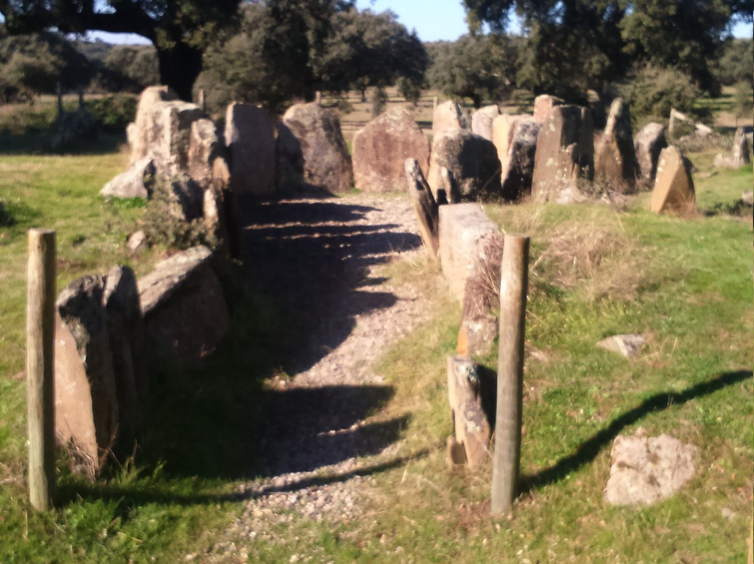 Dolmenes Dehesa Boyal de Montehermoso景点图片