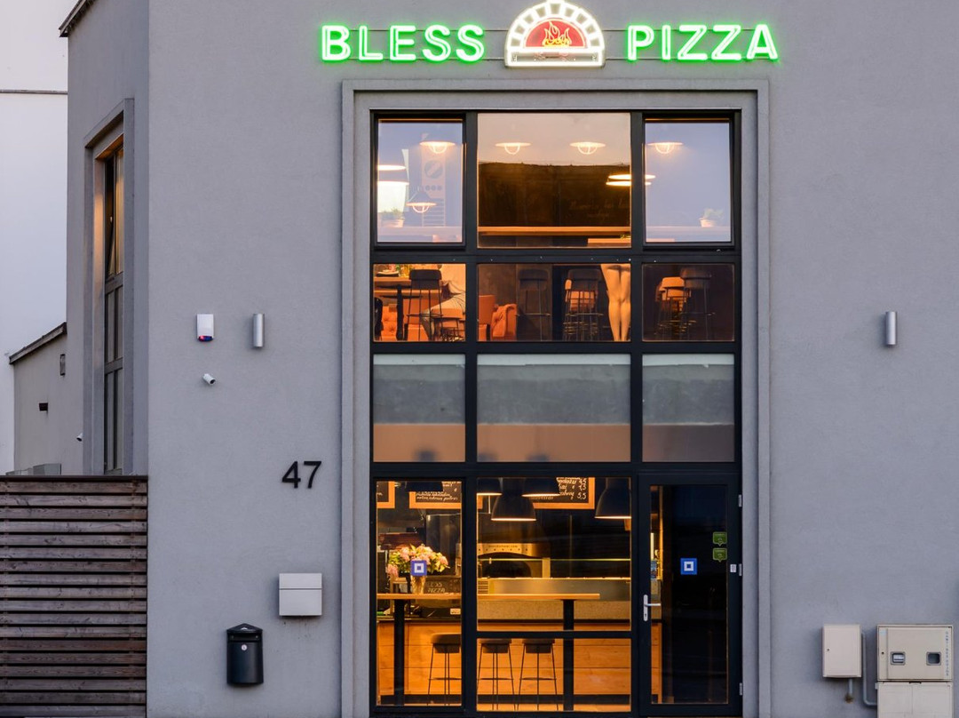 Bless pizza