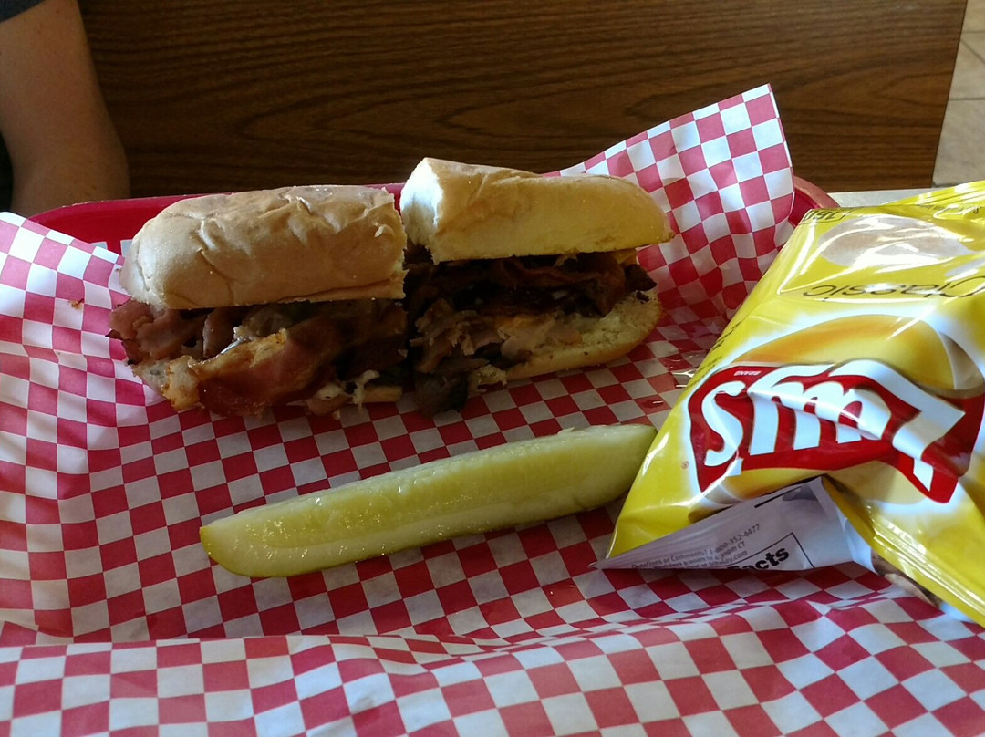 Cairo餐馆和美食-The Pickle Patch Deli