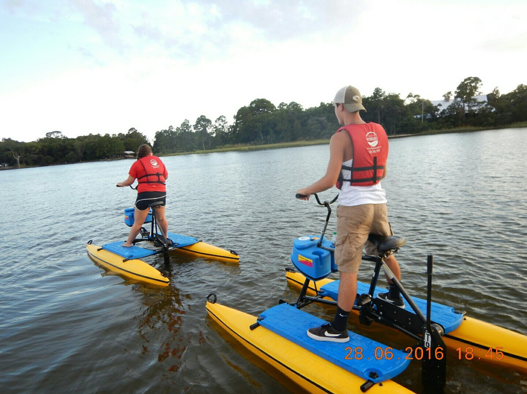 Emerald Coast Hydrobikes-圣罗萨海滩必去景点