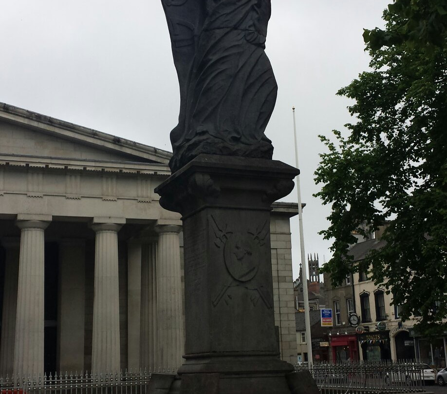 The Maid of Erin statue-Dundalk必去景点
