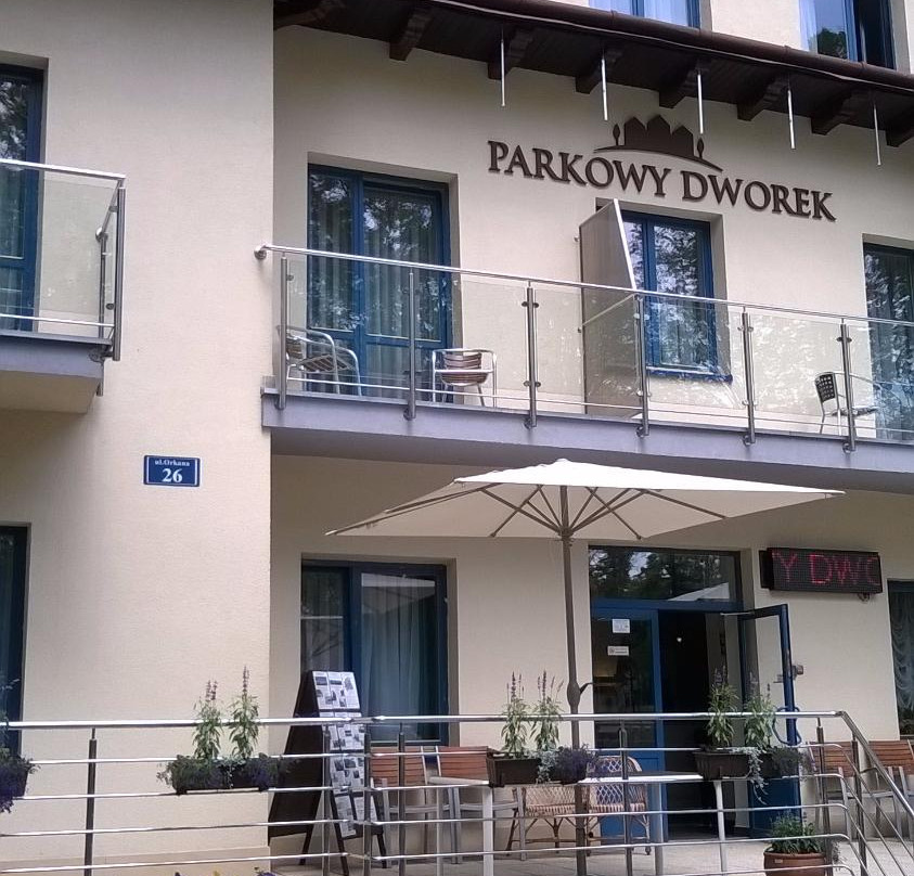 Parkowy Dworek主图