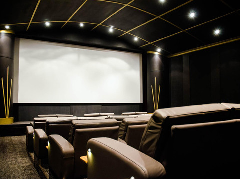 Sun Cinema Bright-布赖特必去景点