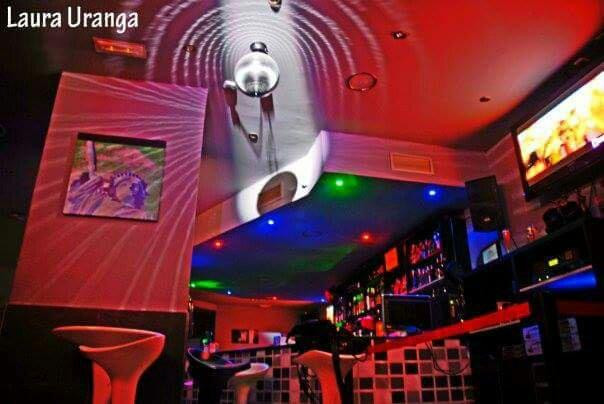 D'Night Pub Karaoke-潘普洛纳必去景点