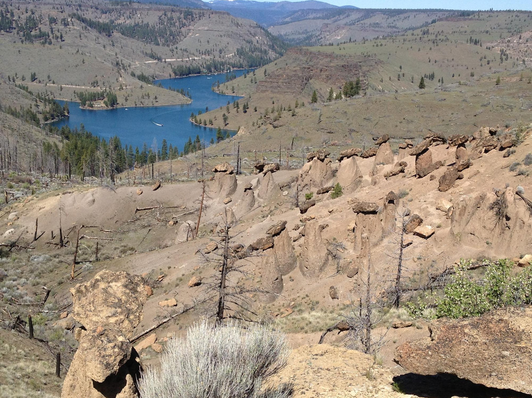 Balancing Rocks-本德必去景点