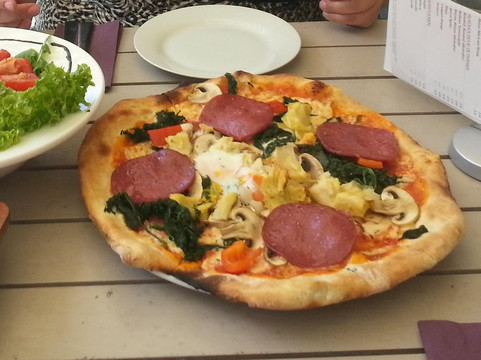 Rieth餐馆和美食-Localino Koln