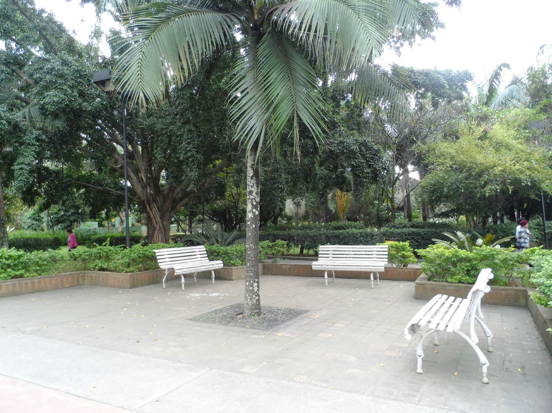 圣贝尔纳多-杜坎普旅游景点-Parque Rafael Lazzuri