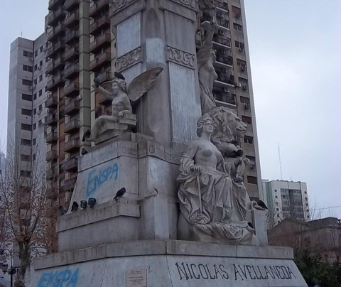 Monumento a Nicolas Avellaneda-Avellaneda必去景点