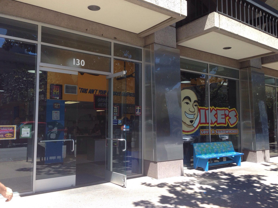 Ike's Love & Sandwiches