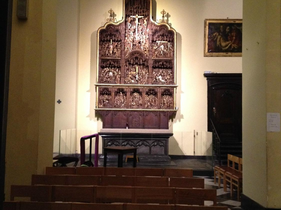 Collégiale Saint-Denis-列日必去景点