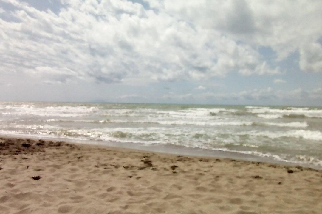 Spiaggia libera Le Marze景点图片