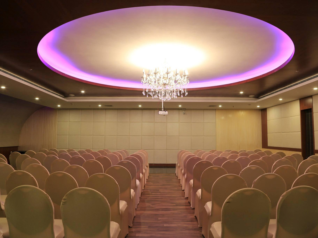 Dhanalakshmi Srinivasan Hotel主图