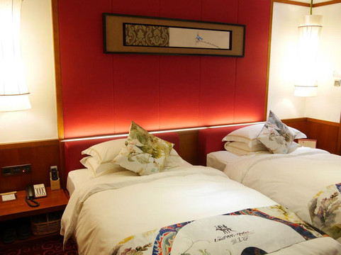 金秀盘王谷酒店主图