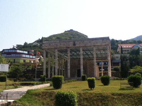Skenderbeg Tomb-Lezhe必去景点