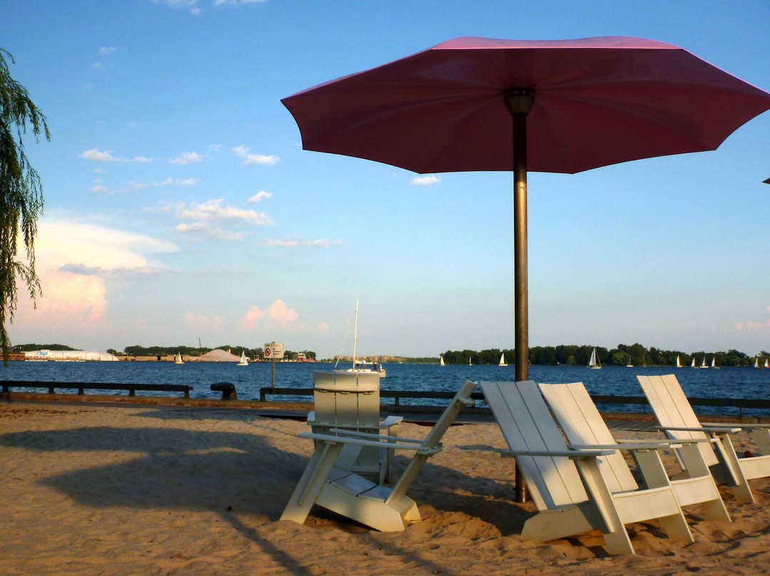 加拿大甜蜜湖滩-多伦多必去景点