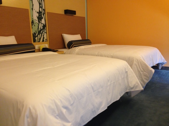 上街雅乐轩酒店-客卧