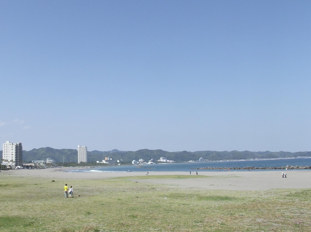 Maebara Beach-鸭川市必去景点