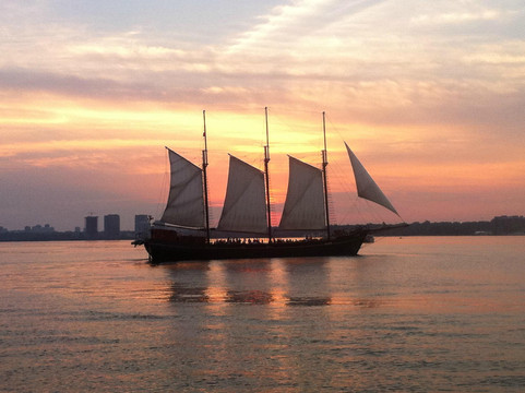 Tallship Cruises-多伦多必去景点