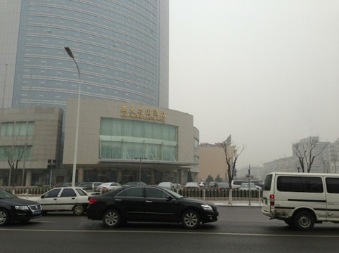 亚太花园酒店主图