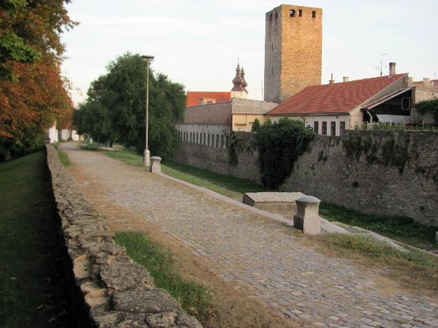 Znojmo fortifications景点图片
