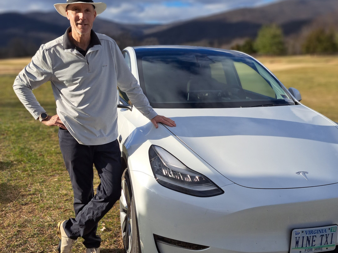 Tesla Wine & Brewery Tours of Wintergreen, VA景点图片