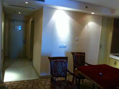 艾丽华酒店及服务公寓主图