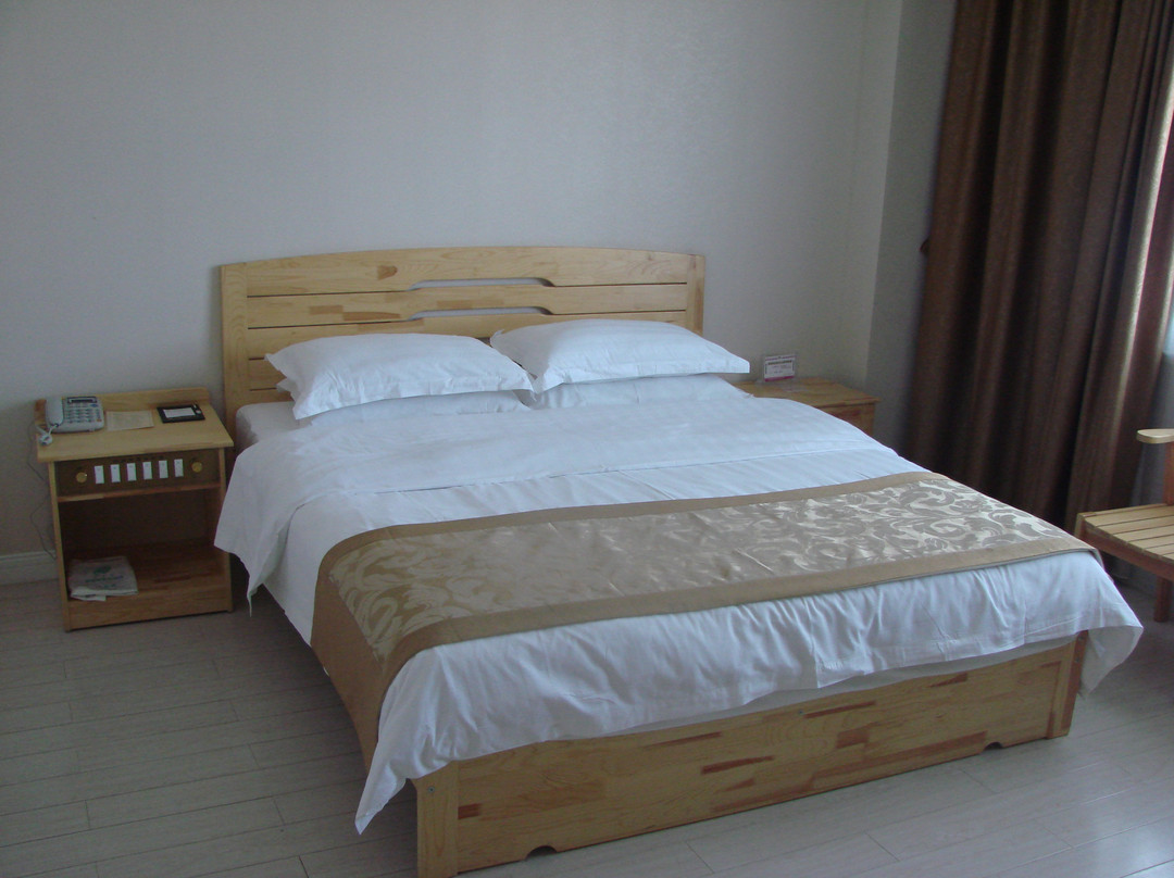 利客来大酒店(青岛李村地铁站店)主图