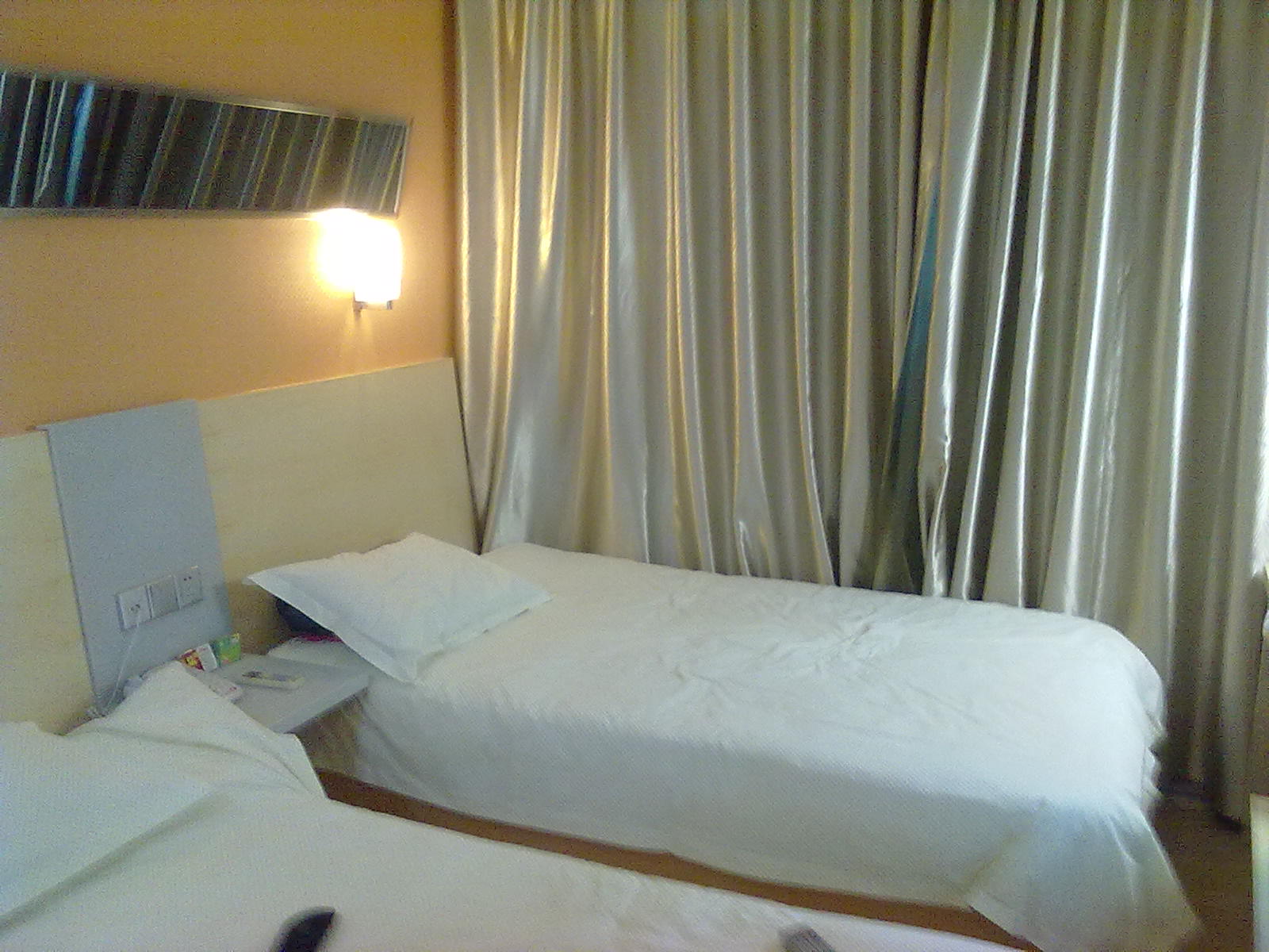 格林联盟连云港海昌路步行街酒店-客卧