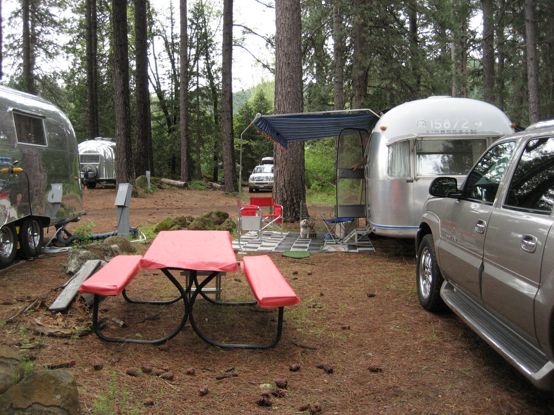 Fridays RV Retreat & McCloud Fly Fishing Ranch