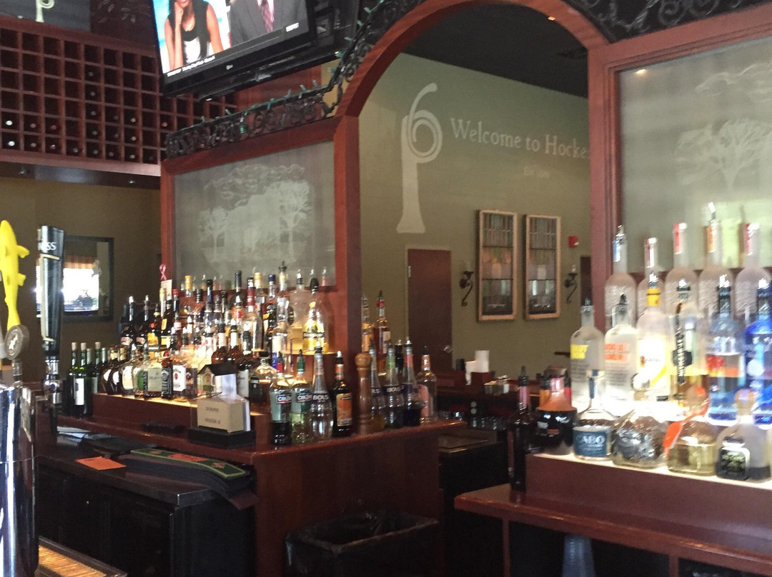 Six Paupers Tavern & Restaurant